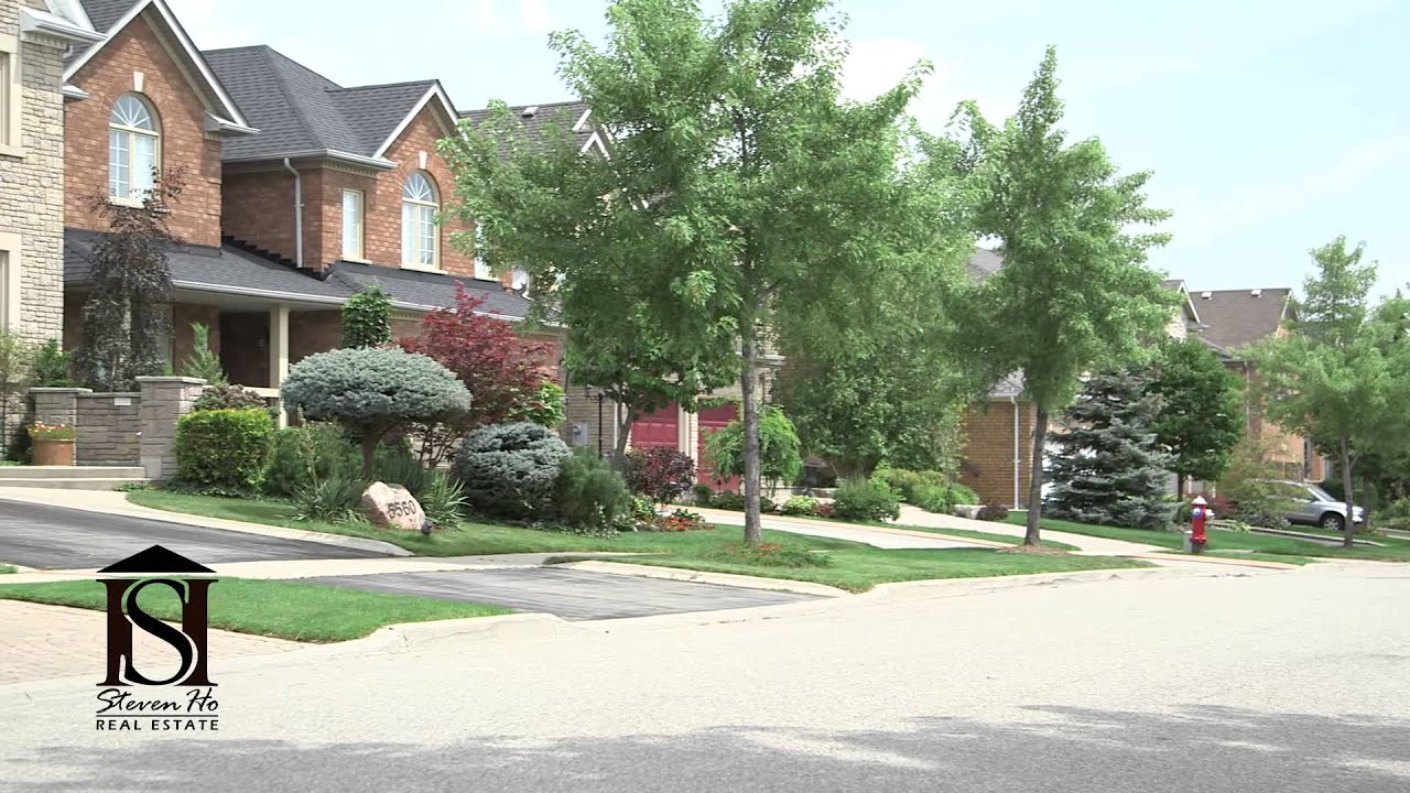 Central Erin Mills - Mississauga Neighbourhood Tour | Amenities, Real Estate, Lifestyle